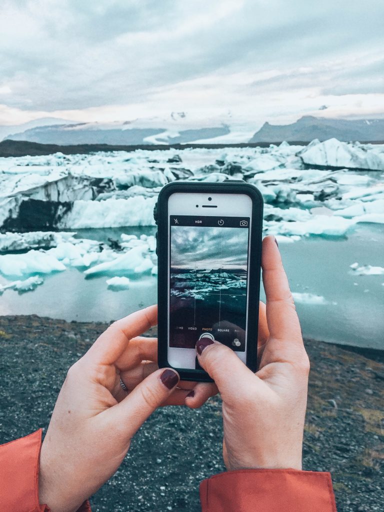 Wi-Fi and Internet in Iceland: 4 ways to stay connected