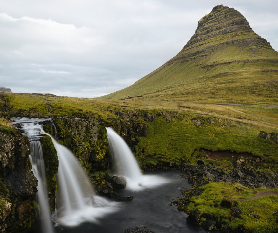 Landscape View of Kirkjufell Waterfall in Iceland | Move to Iceland | Iceland with a View 