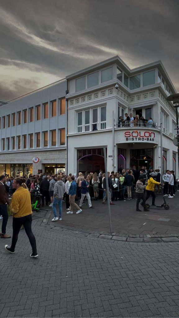 Reykjavik Nightlife: How to party like a local￼