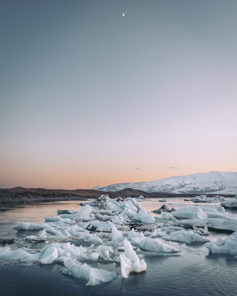 Picture of Jokulsarlon at Sunset | Best Iceland Travel Guide | Iceland with a View