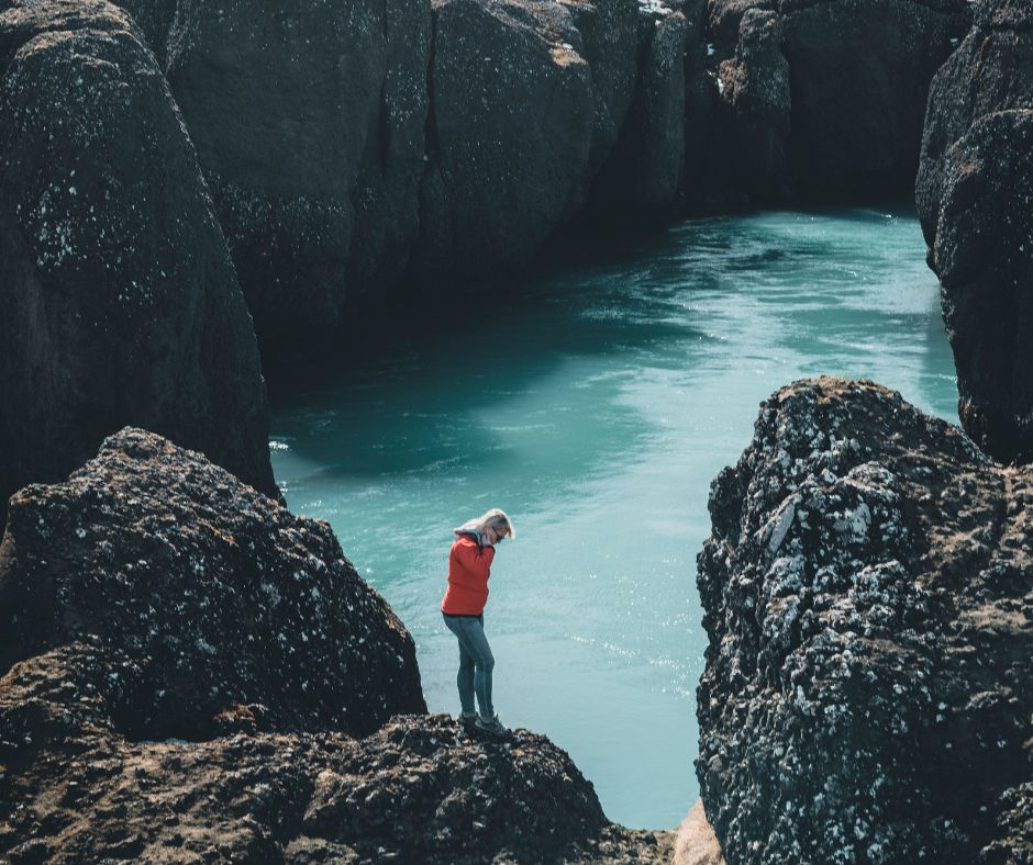 Picture of Jeannie on a Rock in Bruarfoss in Iceland | Iceland with a View