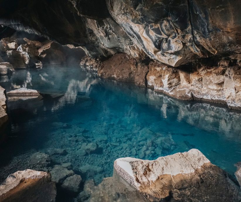 Picture of the Interior of Grjótagjá Cave in Mývatn | Iceland with a View