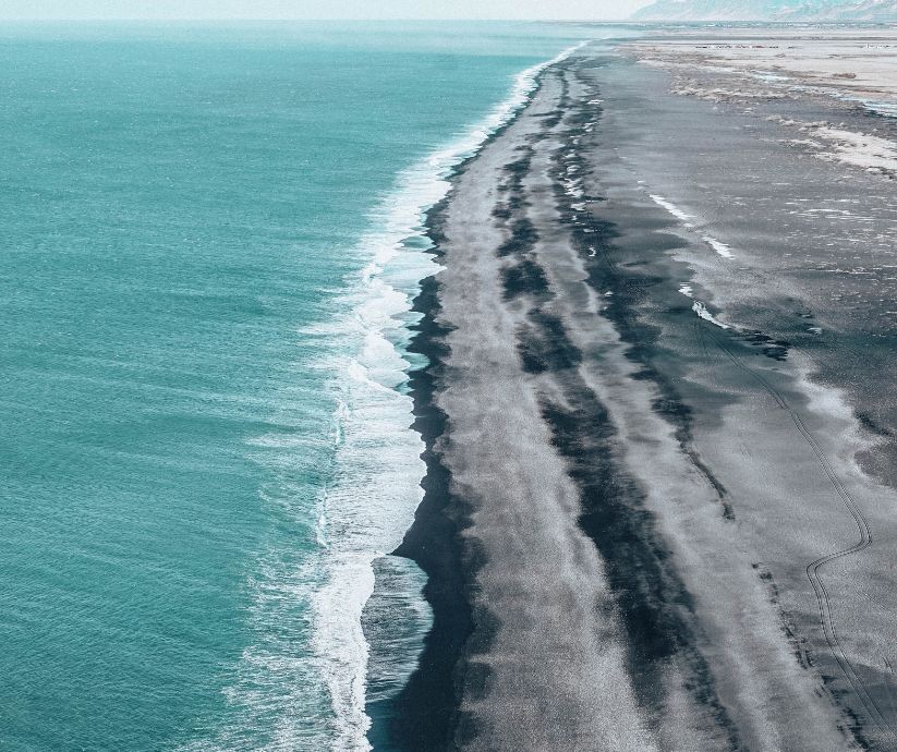 Landscape View of South Coast Black Sand Beach in Iceland | Iceland with a View