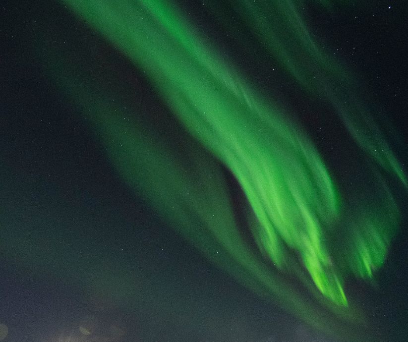Landscape View of the Northern Lights in Iceland | Iceland with a View