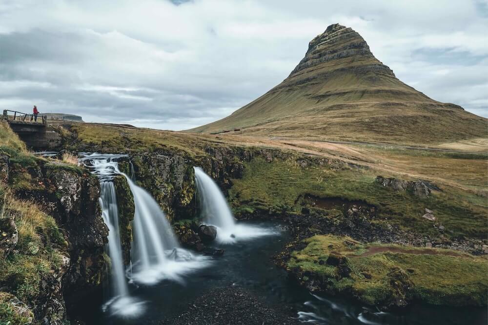 Landscape View of the Kirkjufell Mountain & Waterfall | Iceland with a View 